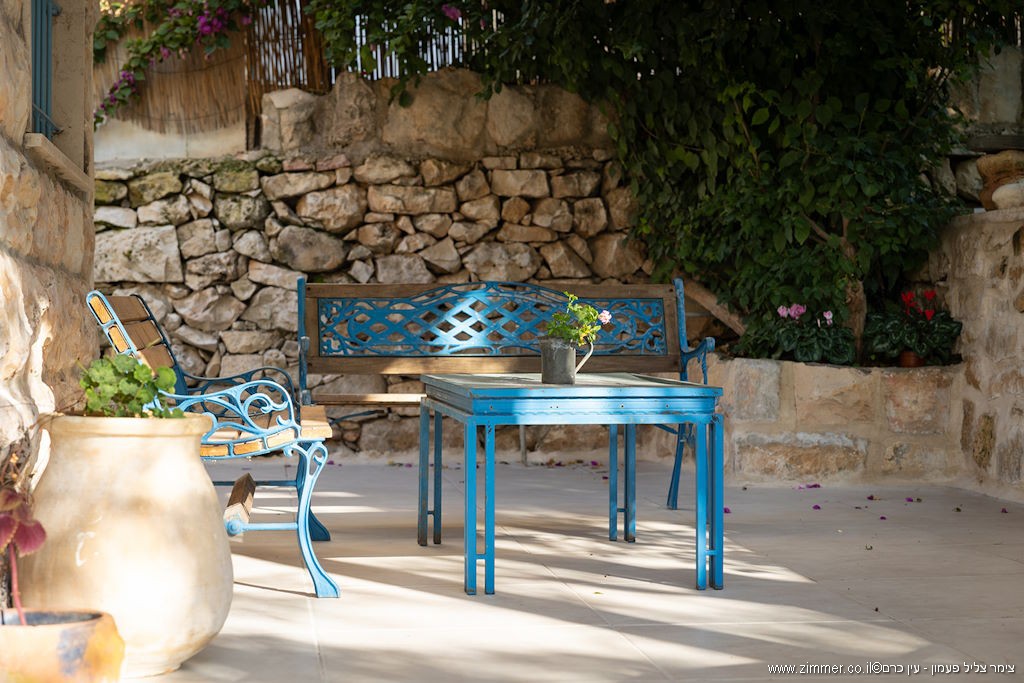 צימר צליל פעמון בחצר